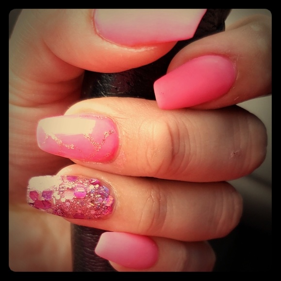 Meet your Posher, Tanya - Picture 1 of 2